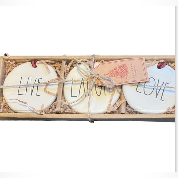 Rae Dunn Christmas Holiday Live Laugh Love Ornament Set Brand‎ New in Box - Picture 1 of 5